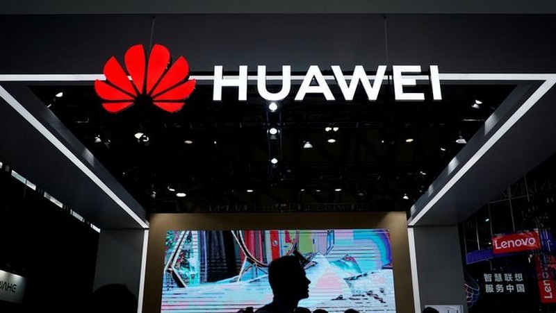 Huawei Stalks Apple, Samsung in Global Smartphone Market
