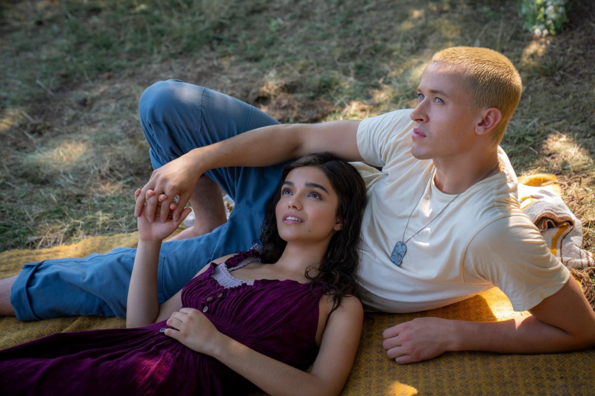The Hunger Games: The Ballad of Songbirds and Snakes First Look Revealed, Starring Tom Blyth and Rachel Zegler