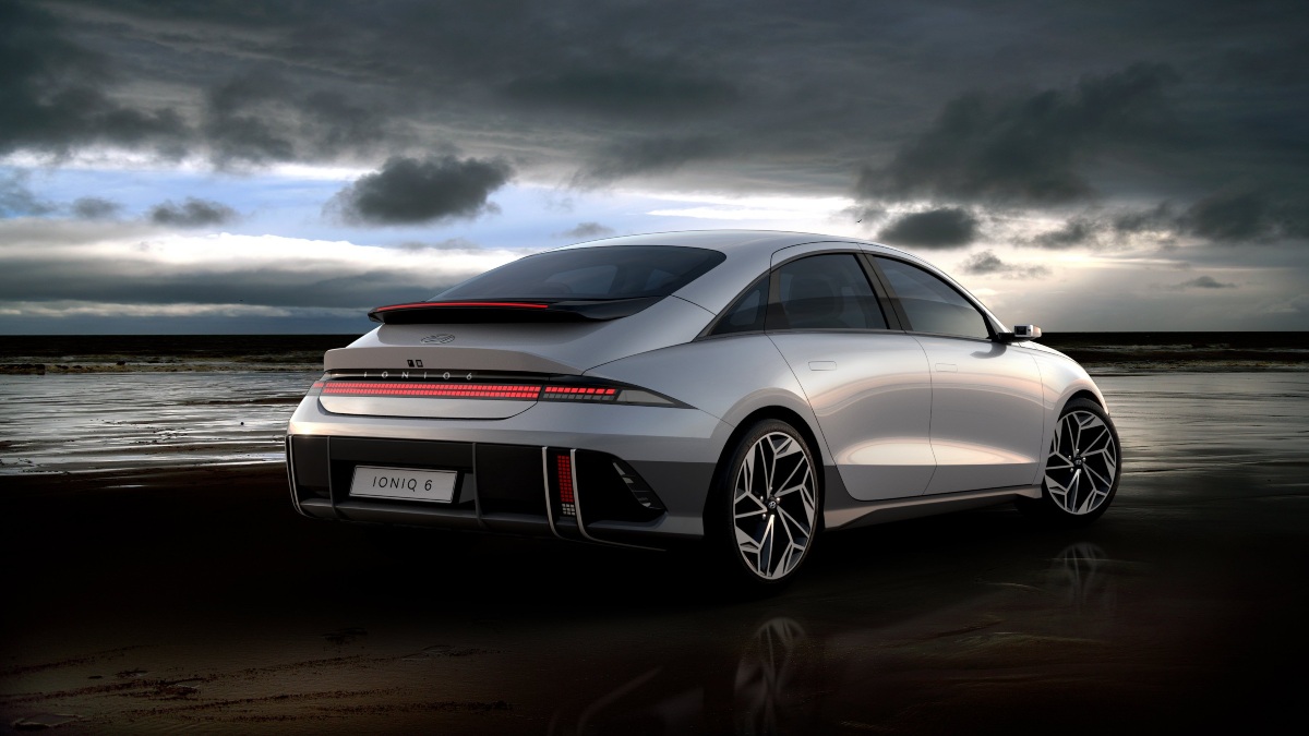 Hyundai Ties Up With Shell to Install Fast EV Chargers at 36 Dealerships Across India