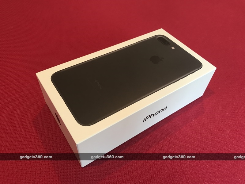 iPhone 7 Plus Unboxing Pictures