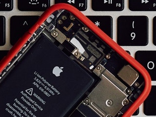 PSA: Last Chance to Get Your iPhone Battery Replaced By Apple for Cheap