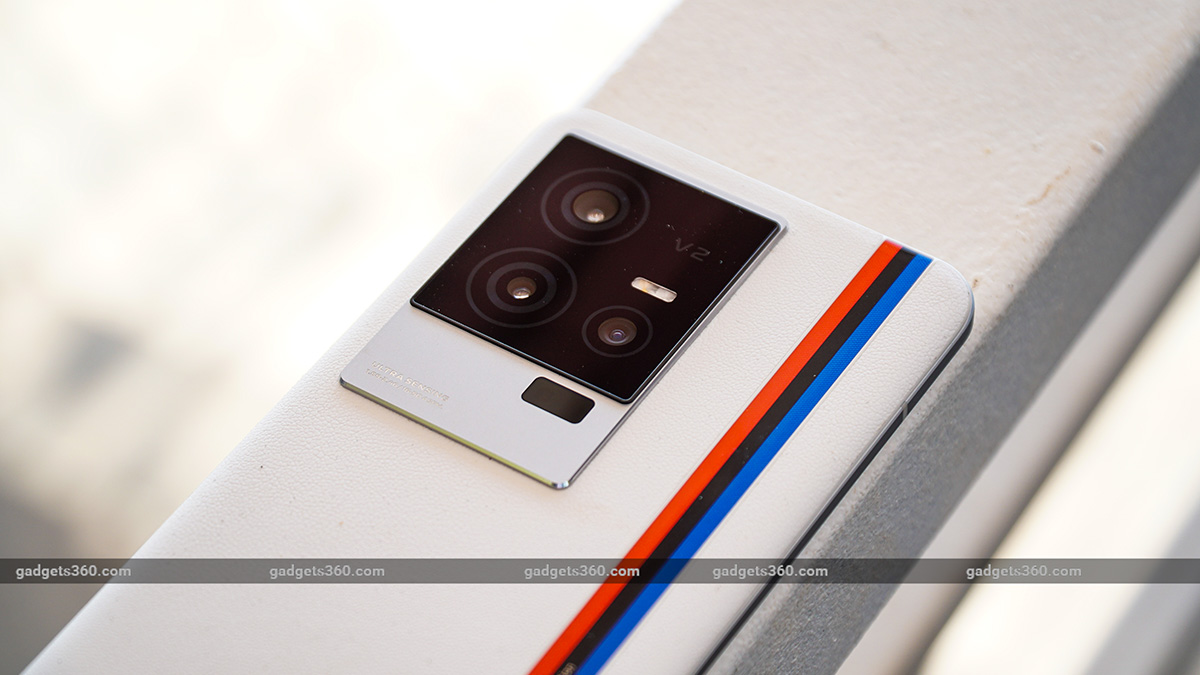 Best Mobiles Under Rs. 50,000 on the Last Day of Amazon Great Republic Day Sale