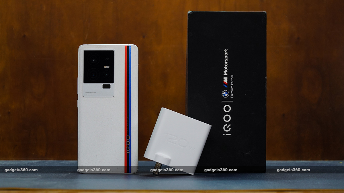 iQoo 11 5G First Impressions: Setting A Performance Benchmark for 2023 Flagships