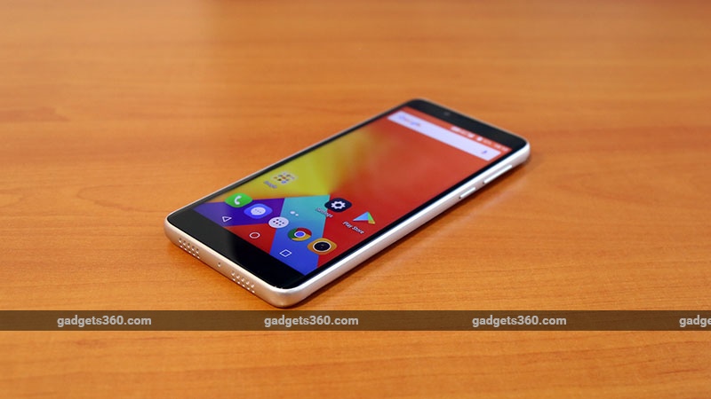 Flipkart Republic Day Sale Features Offers on iVoomi i1, iVoomi i1s Smartphones