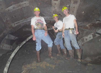 New Study Reveals Incredible Microbial Life Deep Under Earth&rsquo;s Surface