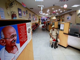 Indian Banks Said to Soon Use Face Recognition, Iris Scan for Some Transactions Indian Banks Said to Soon Use Face Recognition, Iris Scan for Some Transactions