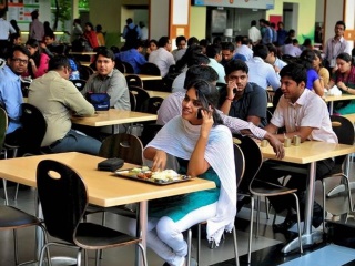 H1B Visa Changes: Commerce and Industry Minister Holds Discussions With Stakeholders