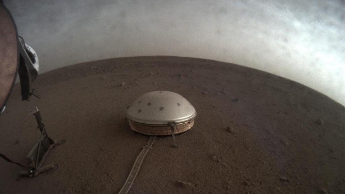 NASA InSight Mars Lander Captures Marsquakes, Other Martian Sounds