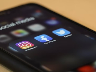 Children Under 16 Will Not Be Able to Use Social Media in the UK Soon