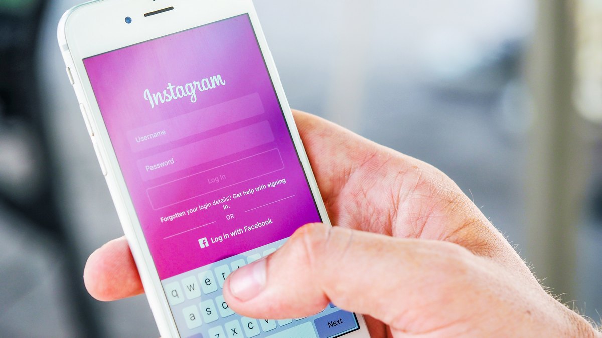 Instagram Changes Nudity Policy Following #IWantToSeeNyome Campaign