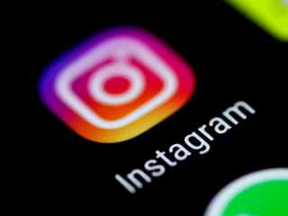 Instagram Gets Optimised for iPhone XS Max, iPhone XR; YouTube Now Supports iPad Pro (2018) but With a Bug