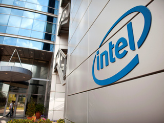 Intel Cuts Forecast as China Data Centre Sales Remain Weak
