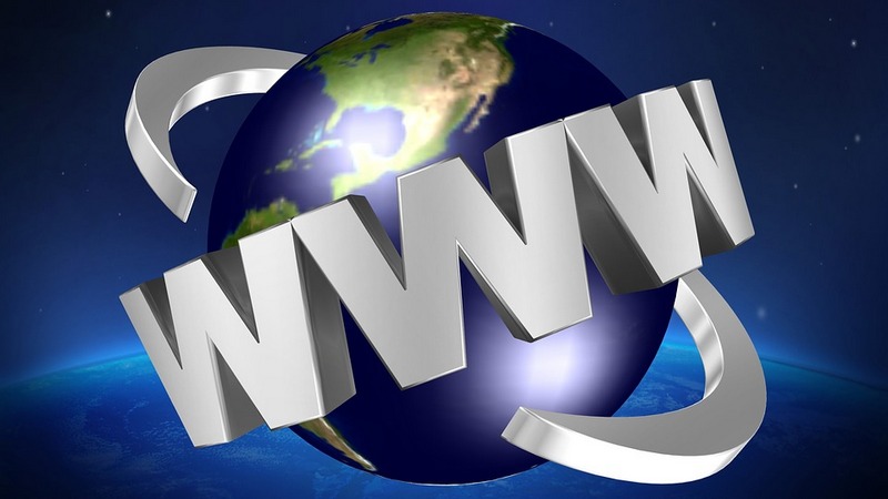 Big Tech Must Be Regulated, Says Father of the Internet