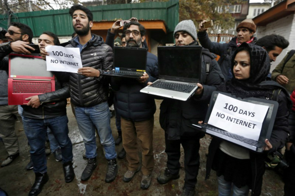 Kashmir Internet Shutdown: 2G Mobile Internet Services Restored in Region
