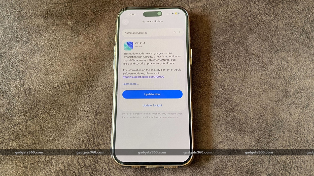 iOS 26.2 Beta 1 Reportedly Includes References to 'Apple Creator Studio'