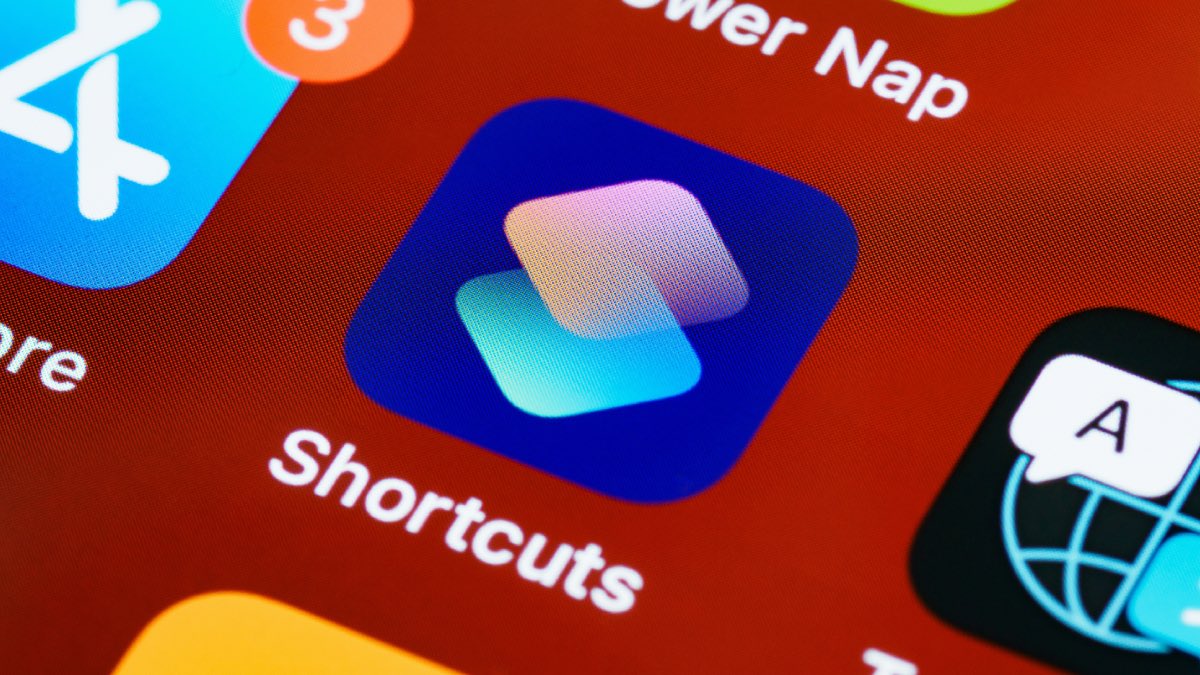 iOS 14: How to Automatically Change Your iPhone’s Wallpaper