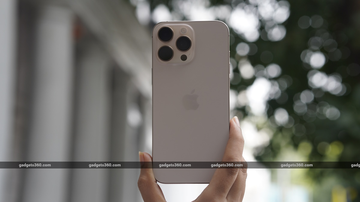 Apple Agrees to Pay $250 Million Settlement to iPhone 16, iPhone 15 Pro Owners Over AI Claims