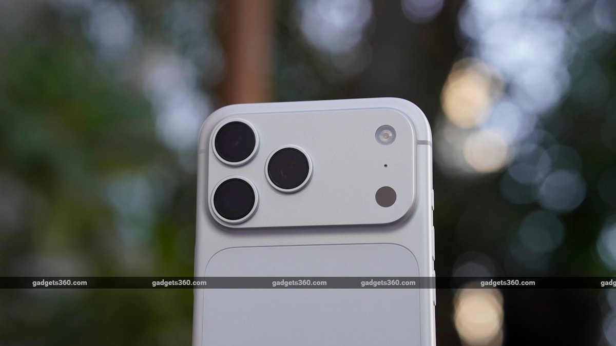 iphone 17 pro max review camera placement iPhone-17-pro-max