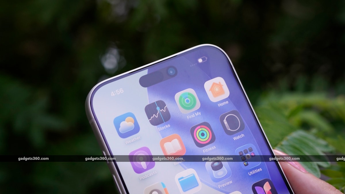 iphone 17 pro max review dynamic island iPhone-17-pro-max