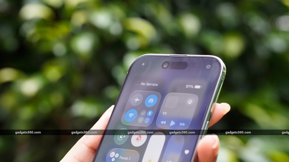 बिना SIM के iPhone पर चलेगा इंटरनेट? Apple और Elon Musk कर रहे हैं कुछ बड़ा प्लान! बिना SIM के iPhone पर चलेगा इंटरनेट? Apple और Elon Musk कर रहे हैं कुछ बड़ा प्लान!