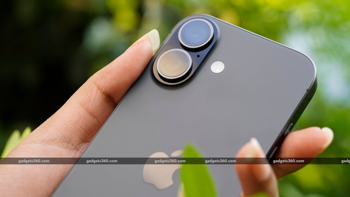 iphone 17 review ndtv black colour iPhone 17