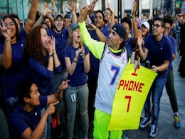 iPhone Fever: 10 Crazy Things People Have Done to Get an iPhone iPhone Fever: 10 Crazy Things People Have Done to Get an iPhone