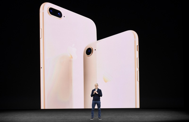 iPhone 7, iPhone 8 Don't Have FM Radio Chips, Apple Tells US FCC