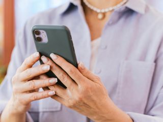 Apple&#039;s Passwords App Had a Security Flaw That Exposed Users to Phishing Attacks for Three Months