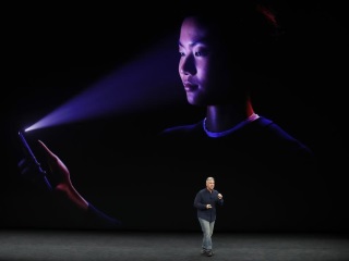 iPhone X: Apple Disputes Report That It Reduced Face ID Accuracy to Hasten Production