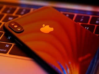 iOS 15.2, iPadOS 15.2, watchOS 8.3 Released With App Privacy Report, Apple Music Voice Plan