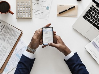 Hackers Target Smartphones to Mine Cryptocurrencies