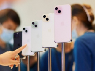 Apple Tops Samsung in Global Smartphone Shipments for First Time Since 2010: IDC