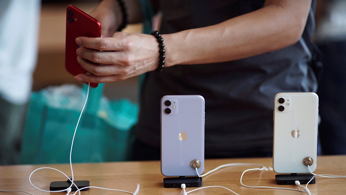 iOS 14.2 Drastically Causing Battery Drain Issues, Some iPhone Users Complain