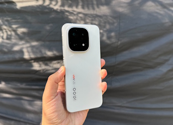 iQOO 15 Price in India, Storage Variants Reportedly Leaked via Retailer Listing Ahead of Launch