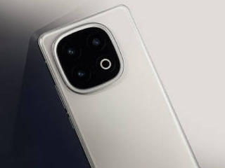 iQOO 13 Display Details Teased; Scores Over 3 Million in AnTuTu Benchmark