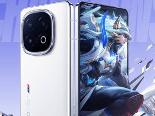 iQOO 13 Will Be Available in India via Amazon; to Feature a Halo Light