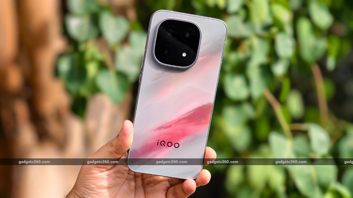 iQOO 15 Apex Edition With Snapdragon 8 Elite Gen 5 SoC Goes on Sale in India: Price, Offers