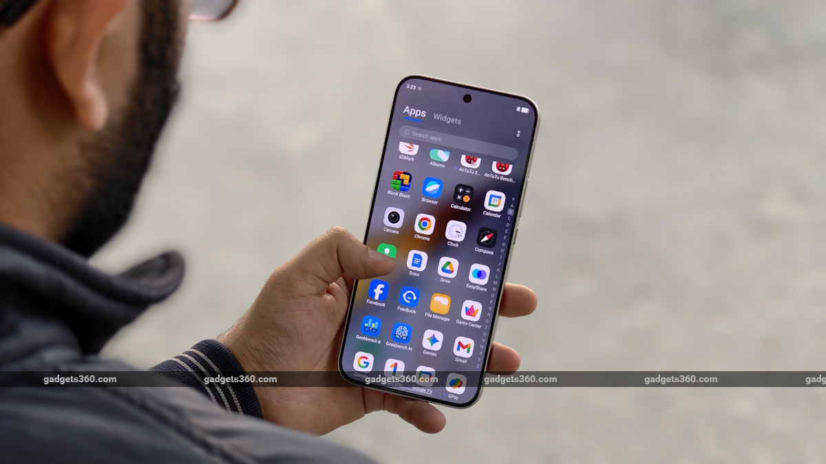 iQOO 15T Specifications Leak Hints at MediaTek Dimensity 9500 SoC, 200-Megapixel Camera