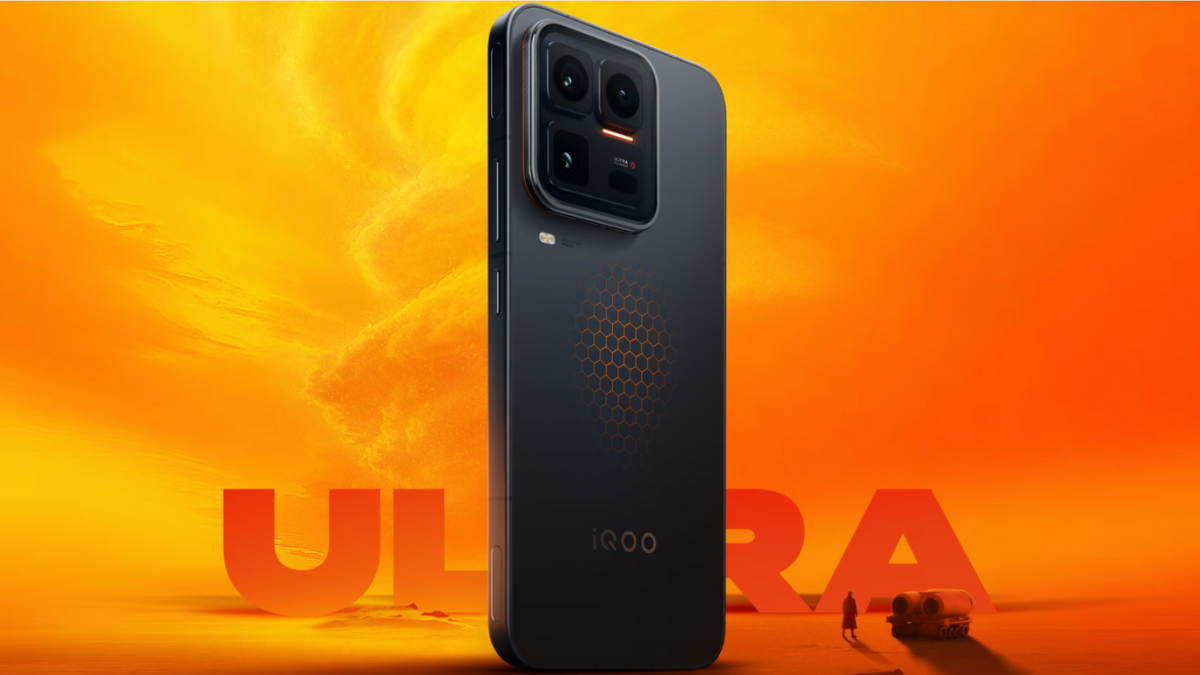 iQOO 15 Ultra Launched: 144fps गेमिंग, कूलिंग फैन और 7400mAh बैटरी वाला फ्लैगशिप फोन लॉन्च, जानें कीमत