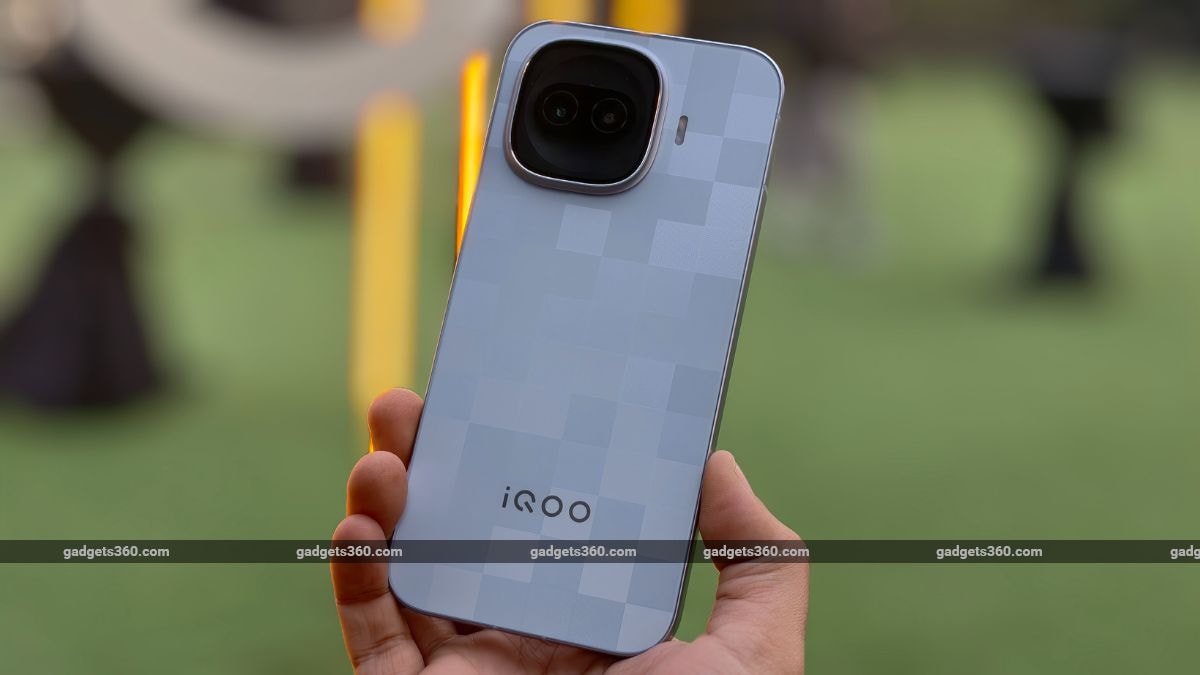 iQOO 15R Confirmed to Feature 50-Megapixel Sony LYT Camera Sensor: Expected Specifications, Features