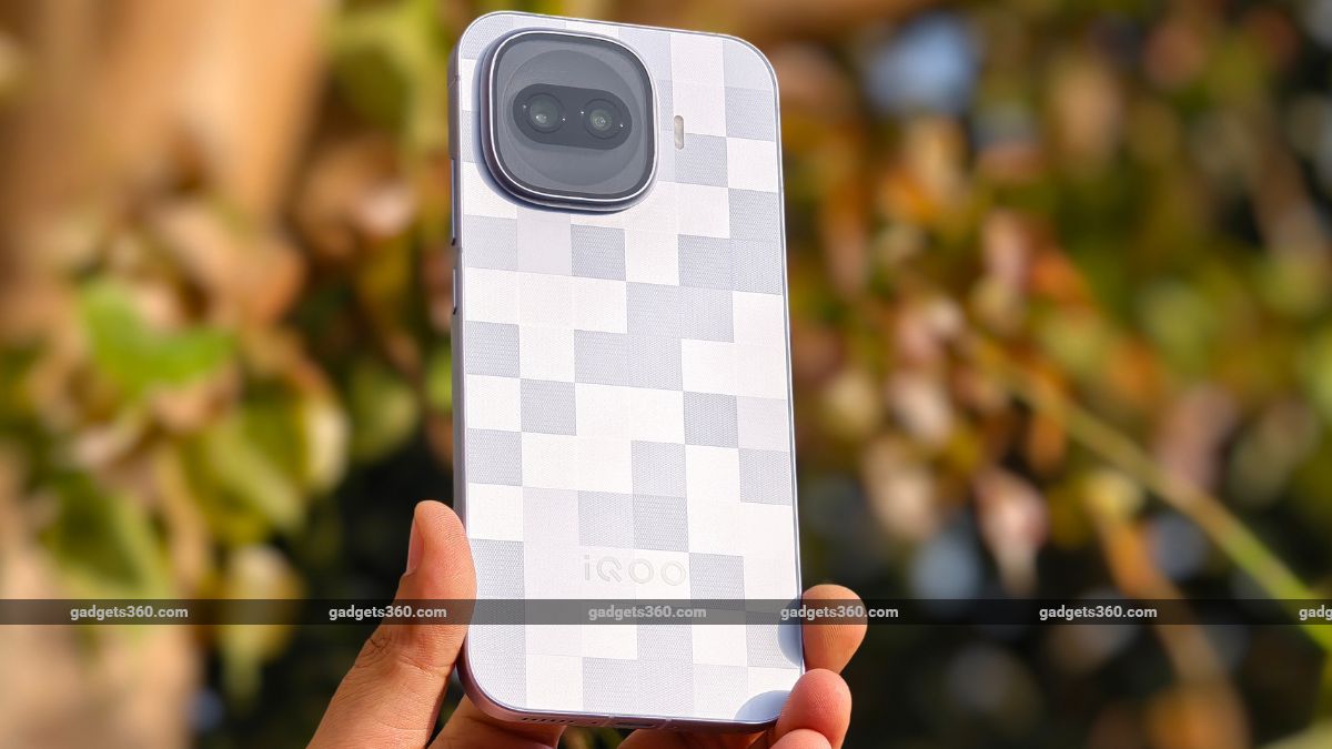 iQOO Neo 12 Launch Timeline and Features Tipped as Phone Appears on Geekbench; Could Arrive Globally as iQOO 16R