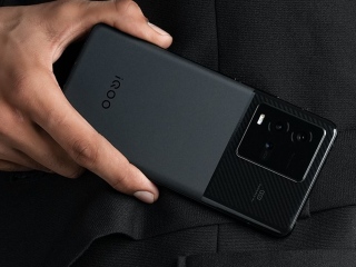 iQoo 9T 5G With Snapdragon 8+ Gen 1 SoC, 120W FlashCharge Support Launched in India: Price, Specifications
