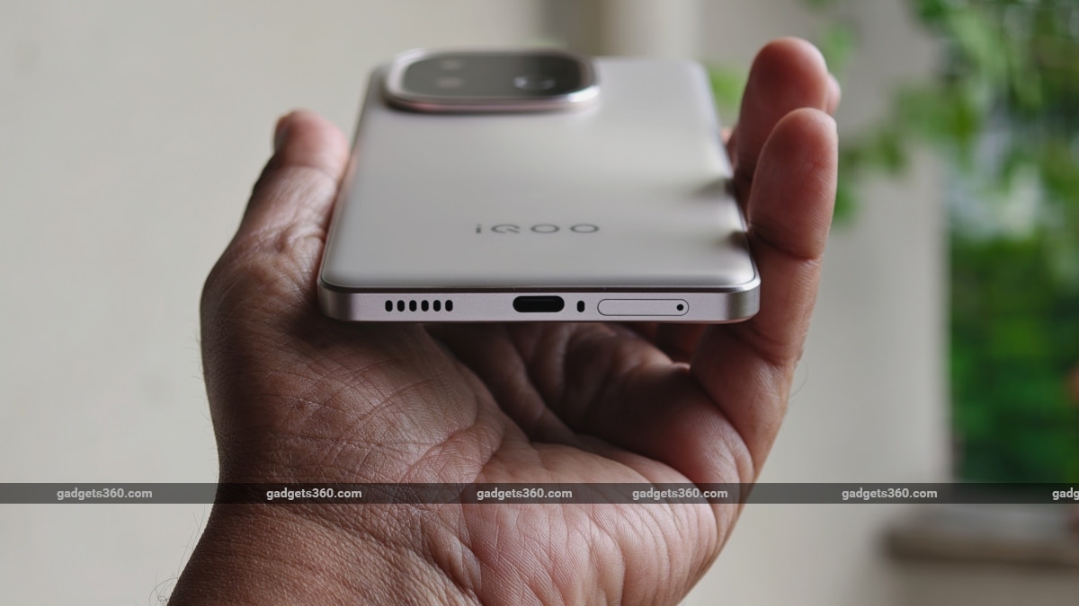 iqoo neo 10 battery charging gadgets 360 iQOO  iQOONeo10