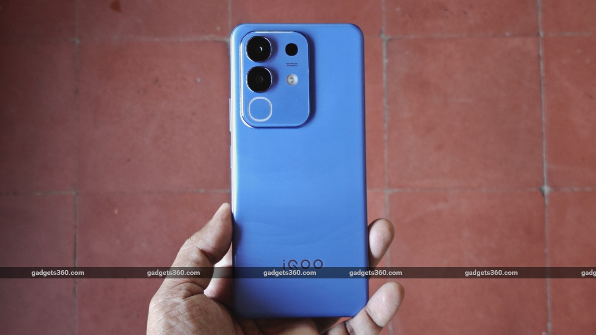 iQOO Z10x First Impressions