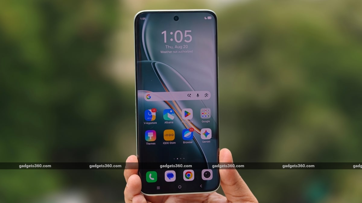 iqoo z11 review ndtv display iQOO