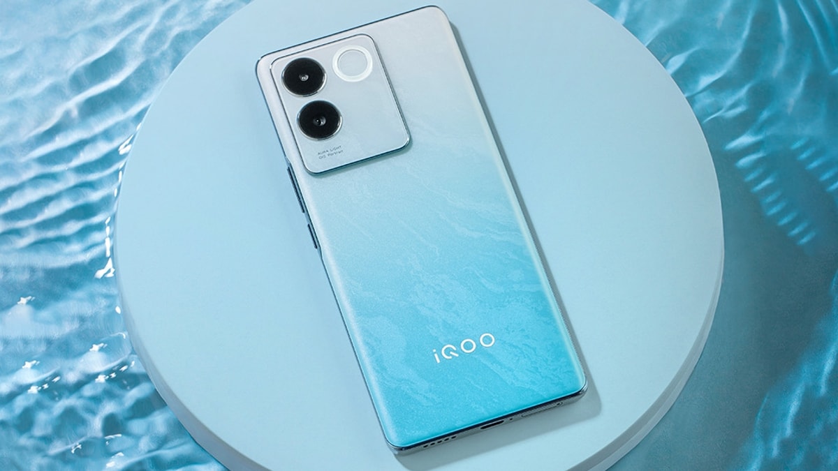 iQoo Z7 Pro 5G வடிவமைப்பு ஆகஸ்ட் 31 வெளியீட்டிற்கு முன்னதாக வெளியிடப்பட்டது, ப்ளூ லகூன் வண்ண மாறுபாடு உறுதிப்படுத்தப்பட்டது
