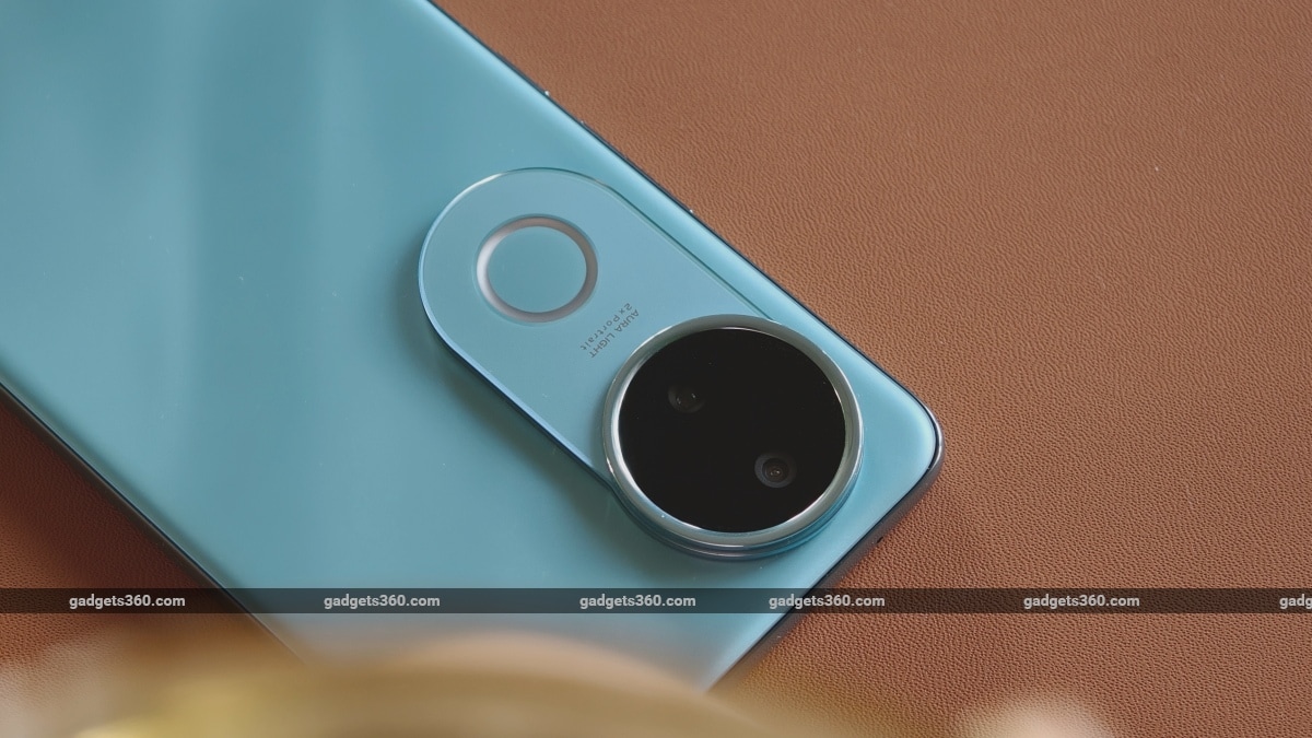 iqooz10r cameras gadgets 360 iQOOZ10R  iQOO