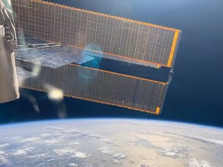 Japanese Billionaire Yusaku Maezawa Shares Time-Lapse Video of Earth&rsquo;s Orbit Captured From ISS