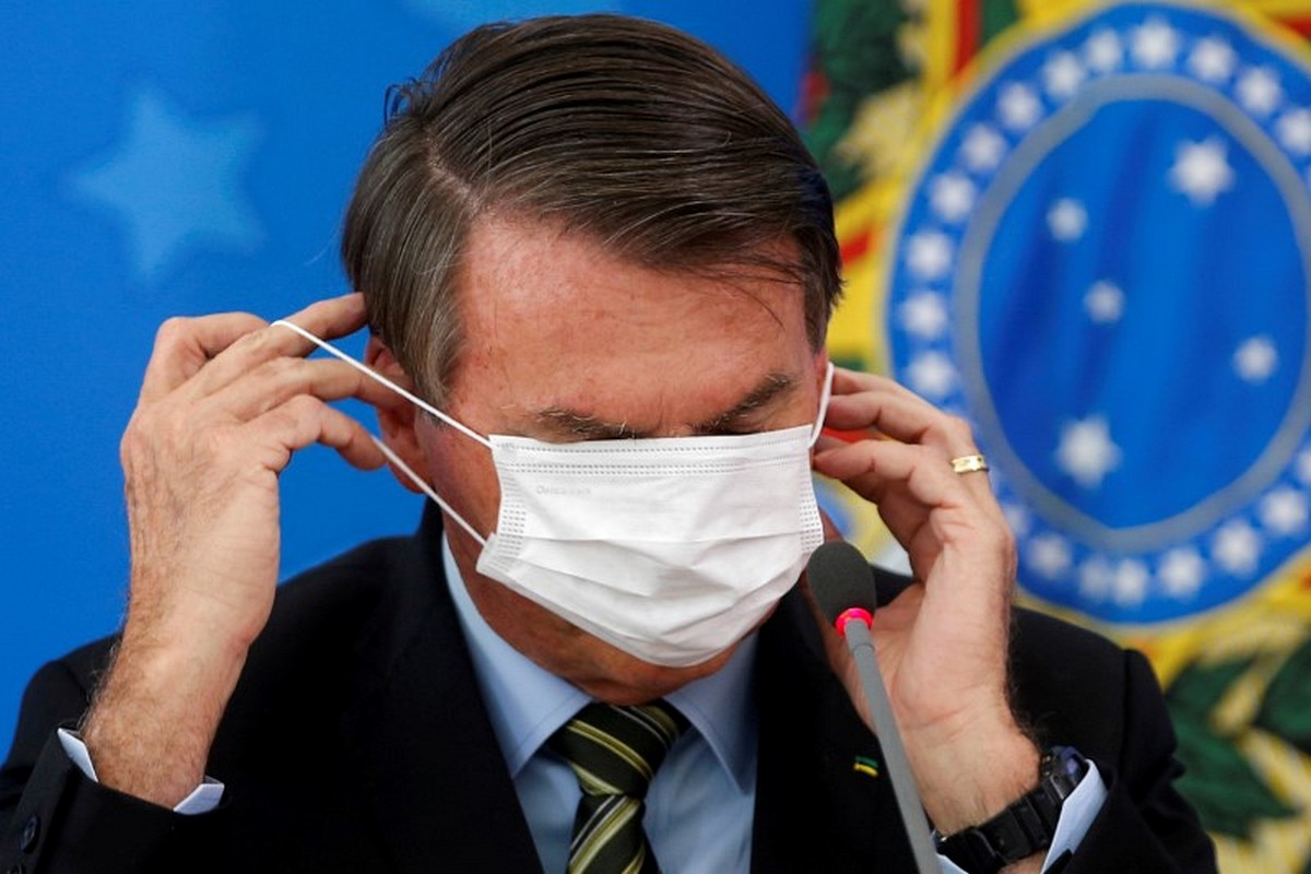 Twitter Removes Two Bolsonaro Tweets Questioning Virus Quarantine