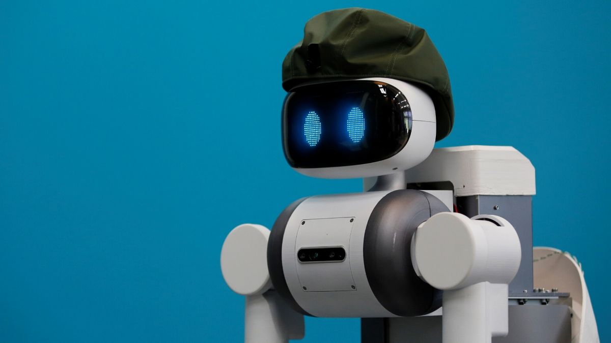 Robot Built for Japan's Ageing Workforce Finds Coronavirus Role
